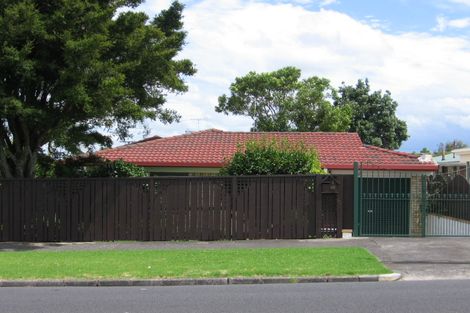 Photo of property in 1/46 Rawhiti Road, One Tree Hill, Auckland, 1061