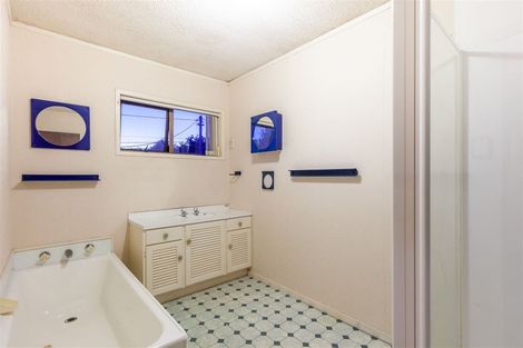 Photo of property in 212 Royal Road, Massey, Auckland, 0614