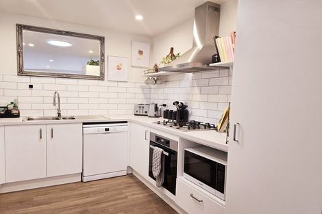 Photo of property in 36 Liberation Road, Papakura, 2110