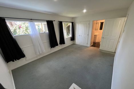 Photo of property in 2/288 Sunset Road, Windsor Park, Auckland, 0632