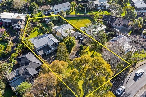 Photo of property in 21 Atkinson Road, Titirangi, Auckland, 0604