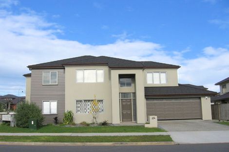 Photo of property in 142 Cyril French Drive, Flat Bush, Auckland, 2016
