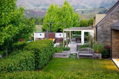 Photo of property in 8 Bendemeer Lane, Lake Hayes, Queenstown, 9371