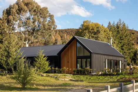 Photo of property in 509 Aubrey Road, Wanaka, 9305