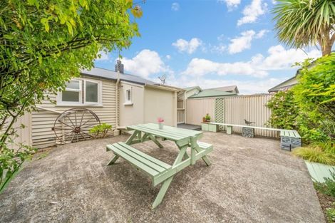 Photo of property in 5a Stephen Street, Trentham, Upper Hutt, 5018