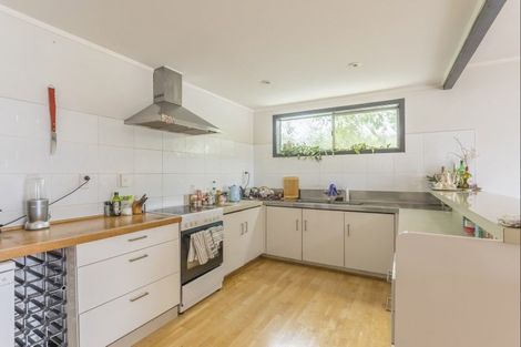 Photo of property in 53 Hawker Street, Mount Victoria, Wellington, 6011