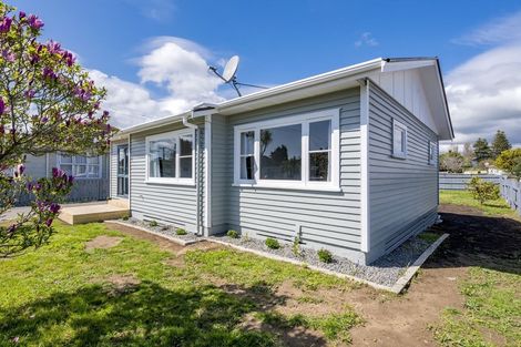 Photo of property in 18 Maire Street, Otaki, 5512
