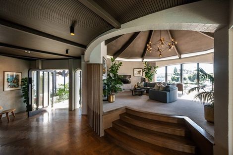 Photo of property in 1 Tiri Road, Takapuna, Auckland, 0620