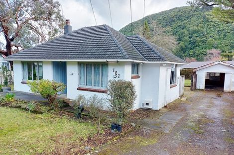 Photo of property in 107 Akatarawa Road, Birchville, Upper Hutt, 5018