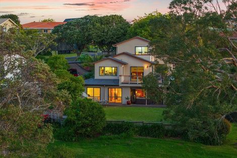 Photo of property in 19 D'urville Place, Gulf Harbour, Whangaparaoa, 0930