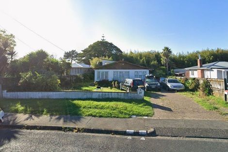 Photo of property in 27 Longburn Road, Henderson, Auckland, 0610