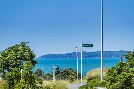 Photo of property in 24 Windlass Street, Long Bay, Auckland, 0630