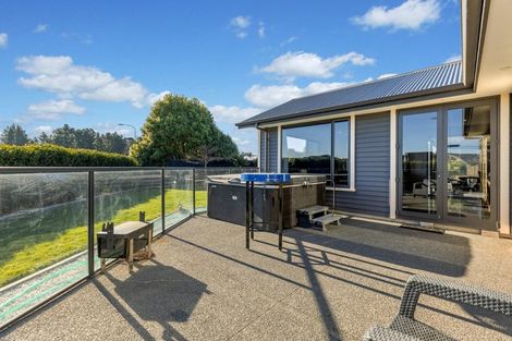 Photo of property in 7 Shillingford Boulevard, Rolleston, 7615