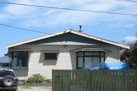 Photo of property in 4 Pannell Avenue, Wainoni, Christchurch, 8061