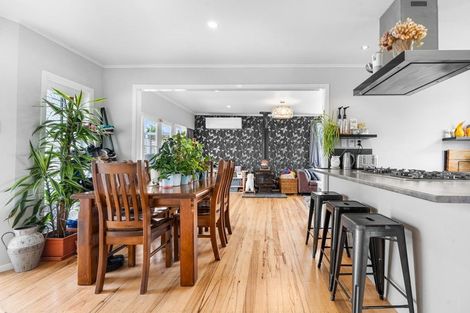 Photo of property in 16 Filmer Place, Melville, Hamilton, 3206