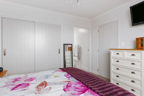 Photo of property in Waterview Estate, 60/4 Greystone Place, Omokoroa, 3114