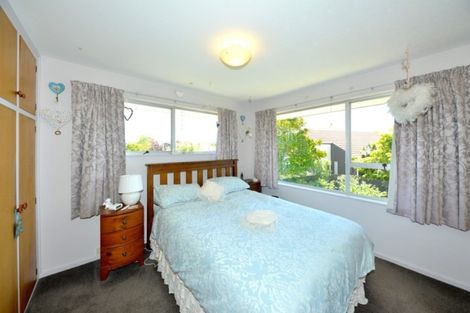 Photo of property in 20 Woodstock Place, Russley, Christchurch, 8042