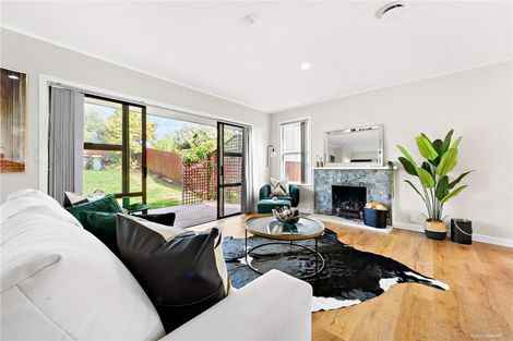 Photo of property in 49 Riverpark Crescent, Henderson, Auckland, 0610