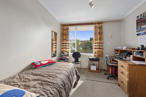 Photo of property in 31 Dowling Grove, Silverstream, Upper Hutt, 5019