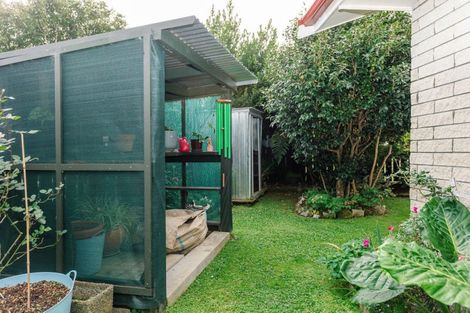 Photo of property in 17 Mccallum Street, Dannevirke, 4930