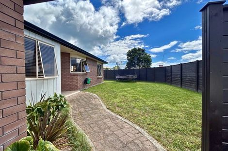 Photo of property in 2 Grevillea Place, Mount Maunganui, 3116