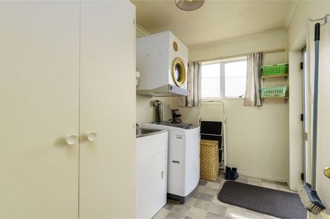 Photo of property in 75 Ashworth Street, Alexandra, 9320