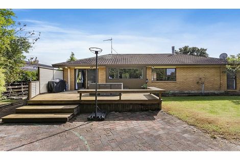 Photo of property in 3 Voltaire Court, Botany Downs, Auckland, 2010