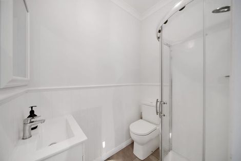 Photo of property in 15 Sea View Terrace, Cockle Bay, Auckland, 2014