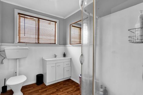 Photo of property in 55 Woodleigh Street, Frankleigh Park, New Plymouth, 4310