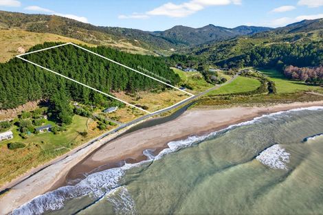 Photo of property in 13 Mataikona Road, Mataikona, Tinui, 5889