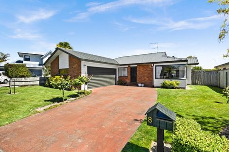Photo of property in 8 Bucksburn Place, Greenmeadows, Napier, 4112