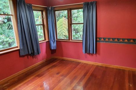 Photo of property in 109 Ironside Road, Johnsonville, Wellington, 6037