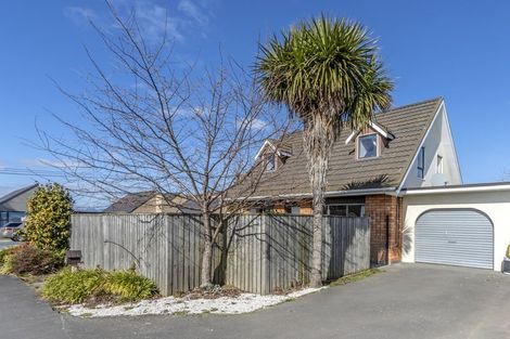 Photo of property in 1/16a Steadman Road, Broomfield, Christchurch, 8042