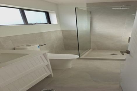 Photo of property in 5/149 Tirimoana Road, Te Atatu South, Auckland, 0602