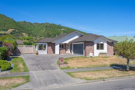 Photo of property in 79 Parata Street, Waikanae, 5036