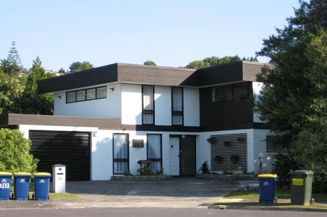 Photo of property in 29 Sandiacre Way, Browns Bay, Auckland, 0630