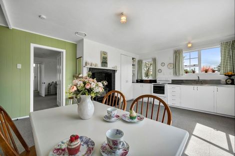 Photo of property in 26 Conway Road, Eltham, 4322