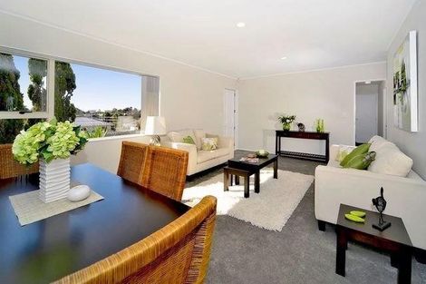 Photo of property in 2/25 Kopara Place, Clendon Park, Auckland, 2103