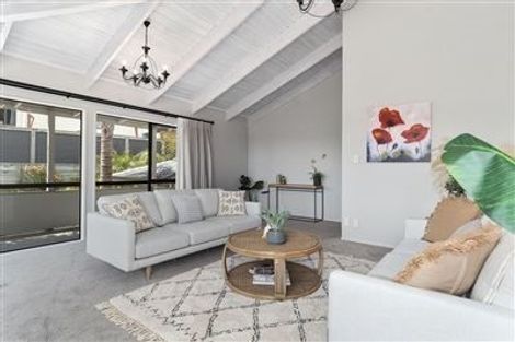 Photo of property in 21 Philomel Crest, Welcome Bay, Tauranga, 3112