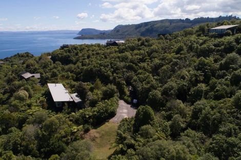 Photo of property in 45 Whakamoenga Point, Acacia Bay, Taupo, 3385