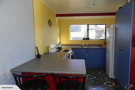 Photo of property in 17 Matakohe Place, Portland, Whangarei, 0178