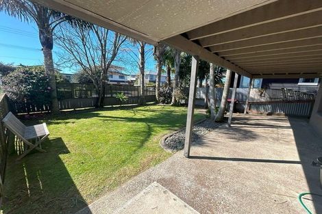 Photo of property in 1050 Papamoa Beach Road, Papamoa Beach, Papamoa, 3118