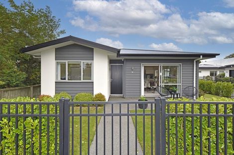 Photo of property in 361 Avonhead Road, Avonhead, Christchurch, 8042