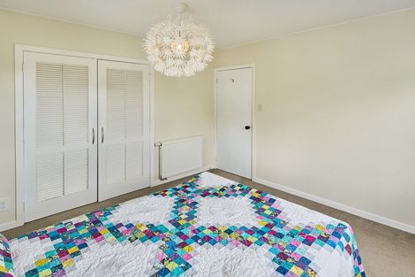 Photo of property in 14 Ardal Grove, Tirohanga, Lower Hutt, 5010