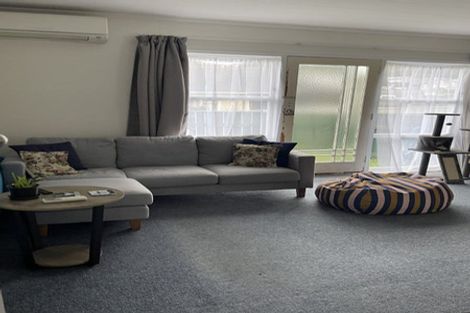 Photo of property in 2/29 Priscilla Crescent, Kingston, Wellington, 6021