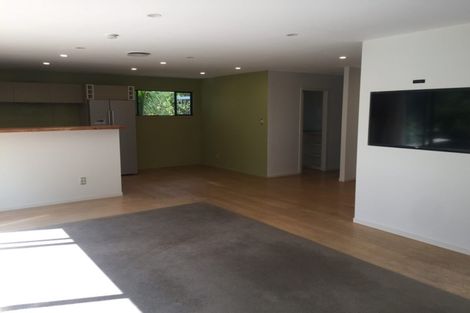 Photo of property in 9 Quo Vadis Place, Red Beach, 0932