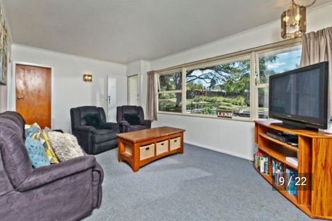 Photo of property in 23 Ellice Road, Totara Vale, Auckland, 0629