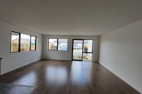 Photo of property in 1 Tributary Parade, Karaka, Papakura, 2113