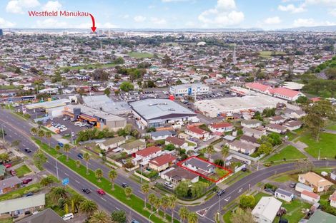 Photo of property in 1/194 Te Irirangi Drive, Flat Bush, Auckland, 2023