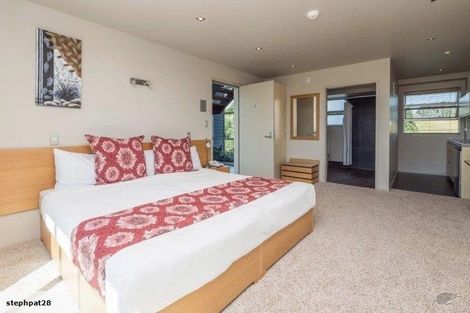 Photo of property in 1a Burgess Hill Road, Burgess Park, New Plymouth, 4371